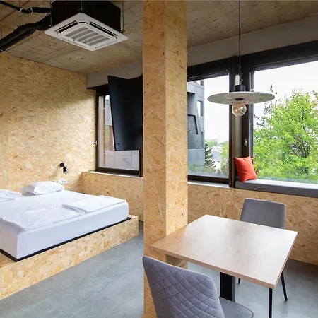 Apartman Headline *