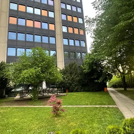 Apartment Headline
