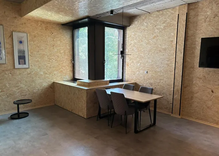 Headline アパート リュブリャナ